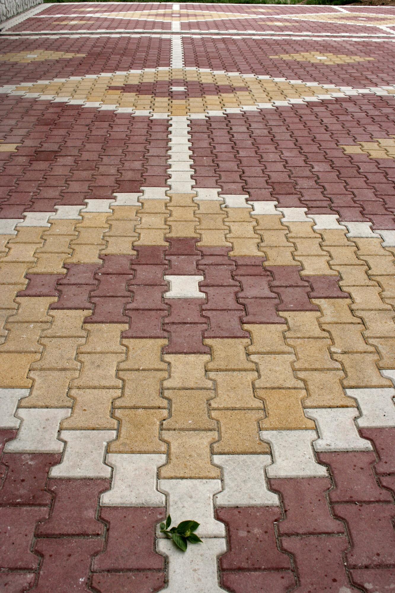  إنترلوك وبلاط بلدي   